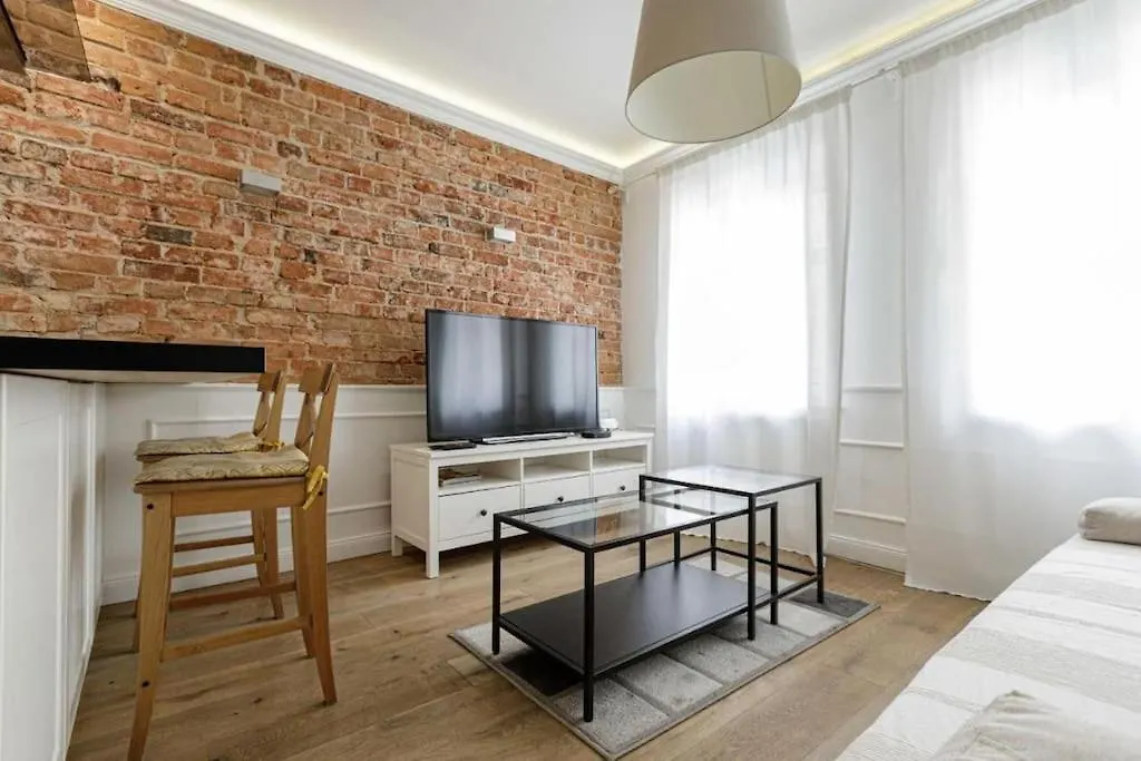 Central Wroclaw Apartment - City Center - Bright And Cozy - U11 contacts